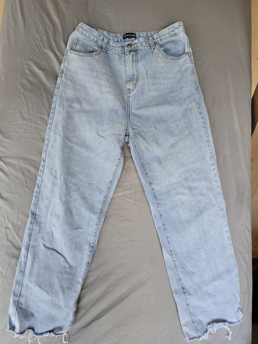 PrettyLittleThing Light Wash Men's Straight Jeans